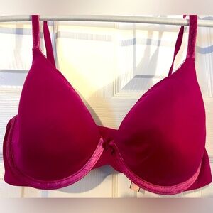 Body by Victoria pink bra with felt detail, size 36D